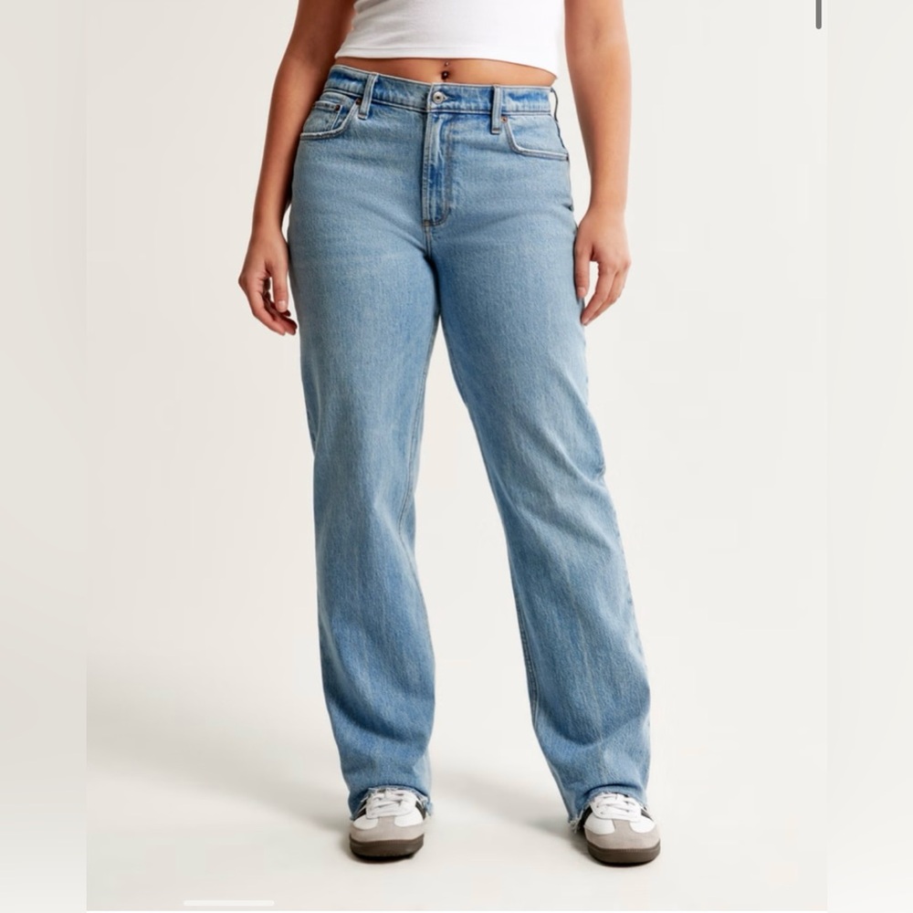 Abercrombie & Fitch Curve Love low rise baggy jeans